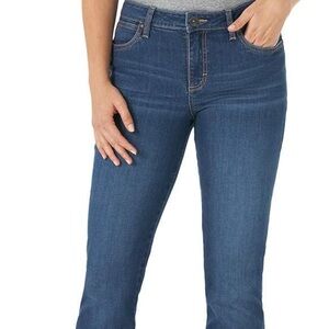 Aura from the women at Wrangler Women’s Blue Denim Jeans worn once